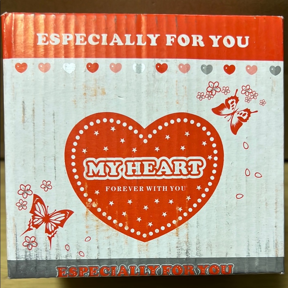 Heart Design Coffee Mug - Picture 3 of 7